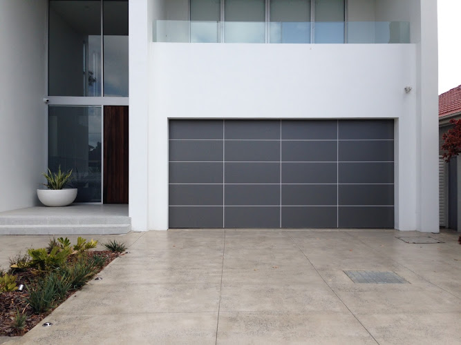 Auto Lift Garage Doors in Riverwood