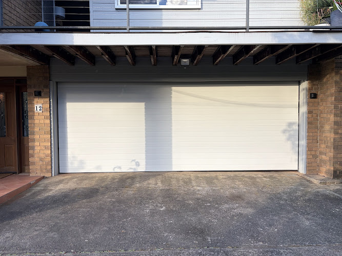 Blaxland Homes Services & Garage Doors in Blaxland
