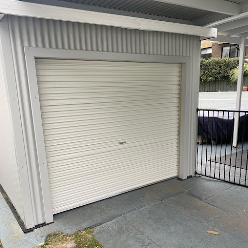 LT Garage Doors Wollongong in Bellambi