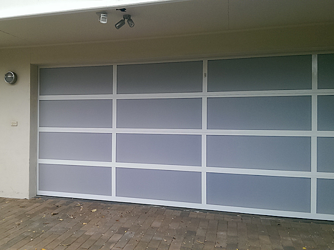 PT Garage Doors and Gates Sydney in Menai